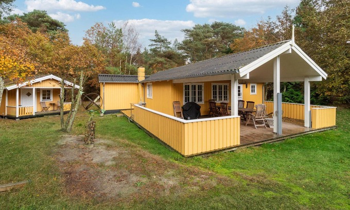 Bedegaard House | Stunning home in Nexø with kitchen