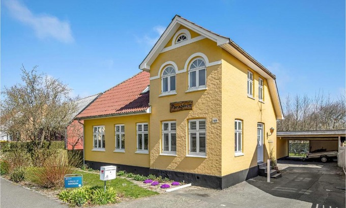 Østermarie House | Stunning Home In Østermarie With Wifi