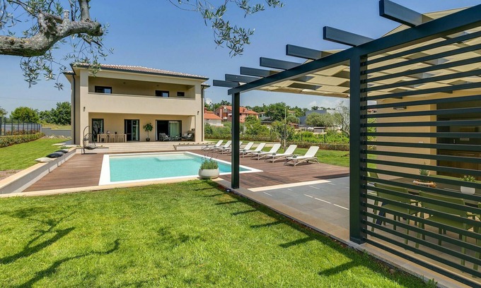 Porec House | Stunning home in Porec