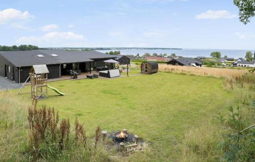 Sjølund House | Stunning Home In Sjølund With Sauna