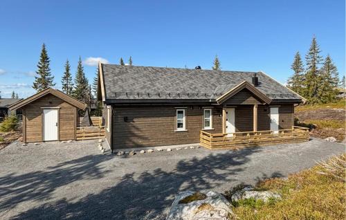 Sjusjoen House | Stunning Home In Sjusjøen With Sauna