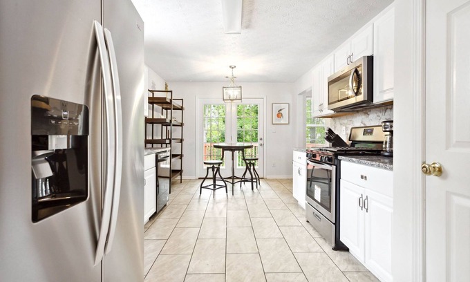Stone Mountain House | Stunning Home Near Atl with Full Arcade Experience - Sleeps 14