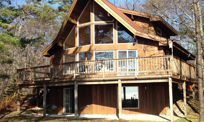 St Ignace House | Stunning Lake Views, Perfect U.P. Day-Trip Location, Day-Trip To Mackinac Island