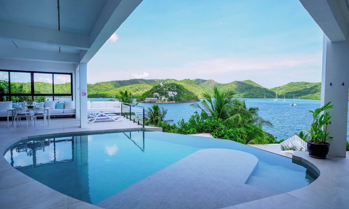 Busuanga Hotel | Stunning luxe 220sm villa by the sea entirely private with own pool