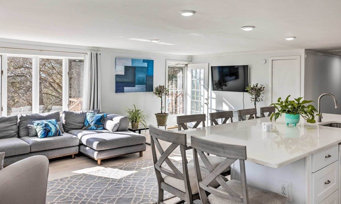 Forest Grove House | Stunning New Hope Home on 8 Acres w/ Trails!