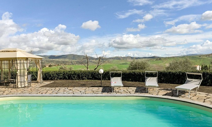 Castel del Piano House | Stunning private villa with private pool, WIFI, TV, patio, pets allowed and panoramic view
