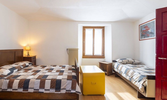 Villa di Tirano House | Stunning private villa for 7 people with A/C, WIFI, TV, patio and pets allowed