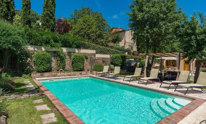 Pieve al Bagnoro Villa | Stunning private villa with A/C, private pool, WIFI, TV, veranda and pets allowed, close to Arezzo