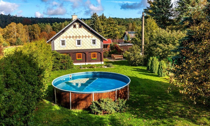 Kamen Villa | Stunning private villa for 6 people with WIFI, private pool, TV and patio