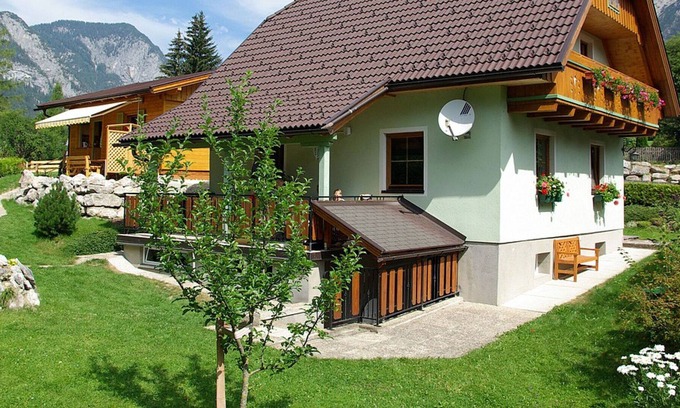 Groebming House | Stunning private villa for 8 people with WIFI, TV, terrace and parking