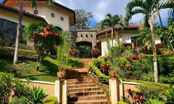 Pan de Azucar House | STUNNING Property, Magical Vacation!