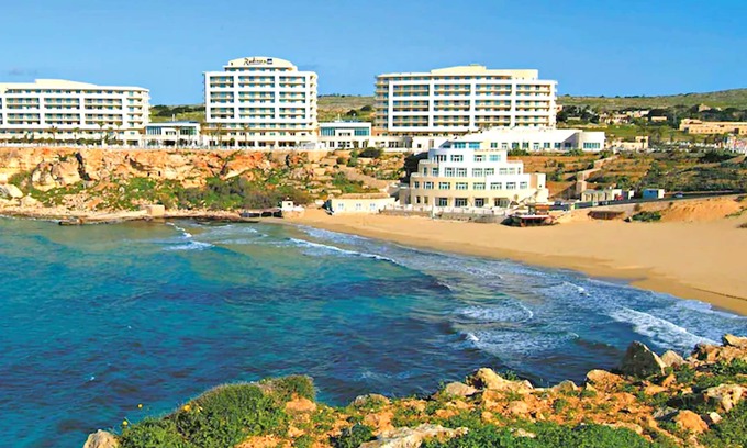Mellieha Apartment | Stunning Resort on the Shores of Golden Bay Beach