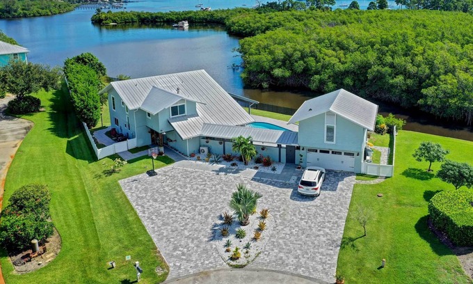 Palm City House | Stunning Riverfront Palm City Retreat w/ Pool