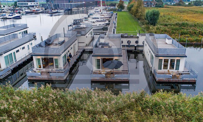 Municipality of Aalsmeer Boat Rental | Stunning Ship/boat in Aalsmeer With 2 Bedrooms and Wifi