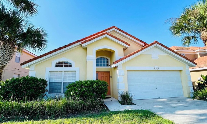 Calabay Parc House | Stunning South facing vacation home w/pool & spa!