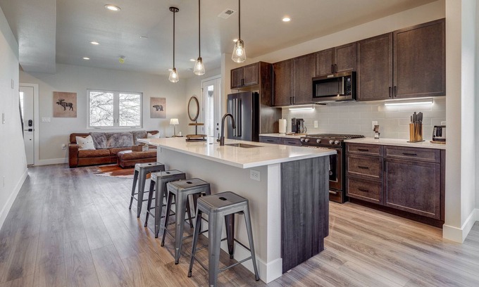 Sunnyside House | Stunning Townhome in Sunnyside/Lohi