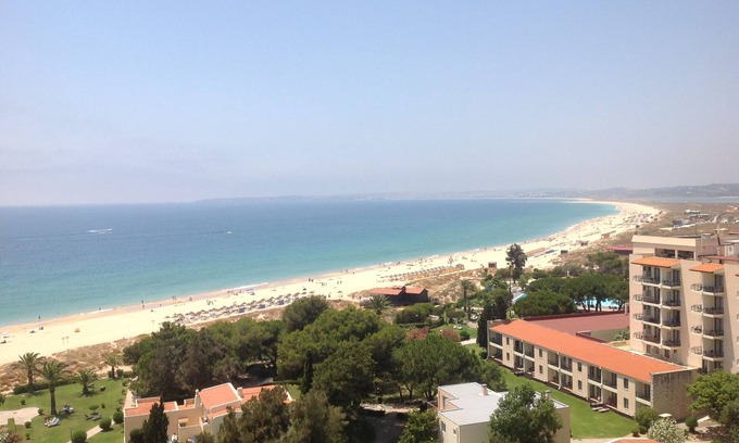 Torralta Apartment | Stunning Views - Alvor Beach