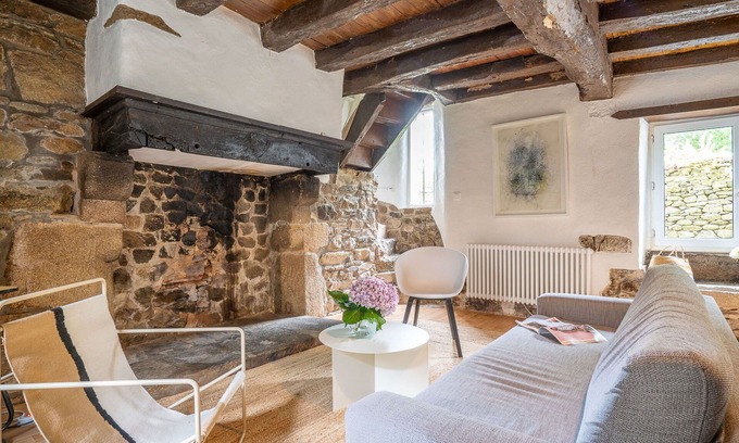 Plouguiel House | Stunning villa for 4 people with WIFI, TV and parking