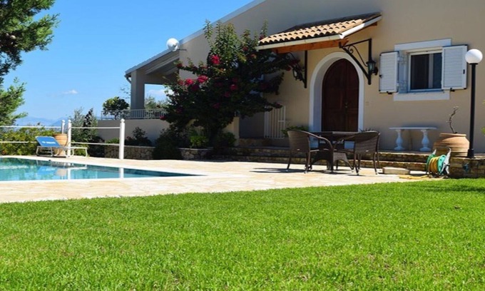 Vassilatika Villa | Stunning villa in a rural location with sea views