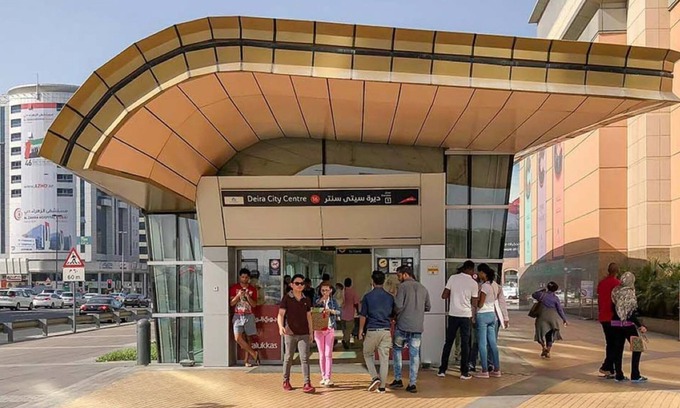 Al Muraqqabat Apartment | Stylish 2 BR Near Clock Tower Deira Dubai