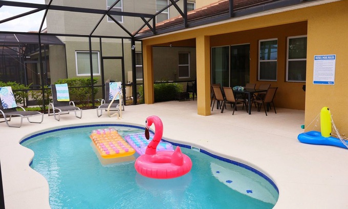 Loughman Villa | Stylish 5BR Pool Home at Solterra Near Theme Parks