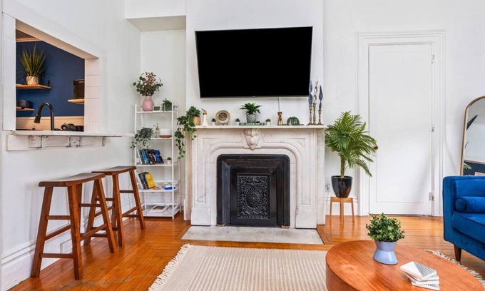 Newtonville Apartment | Stylish Apt with Lots of Natural Light