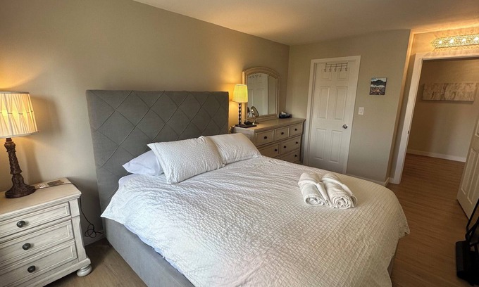 Connaught Condo | Stylish Beltline Condo Crystal accents ✦ Trendy neighborhood ✦ Work station