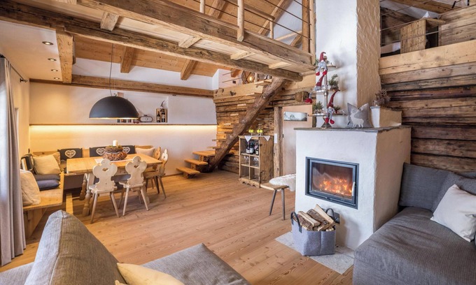 Sorafurcia Ski Chalet | Stylish Chalet "Obereggeralm" with Mountain View, Wi-Fi, Balcony & Garden