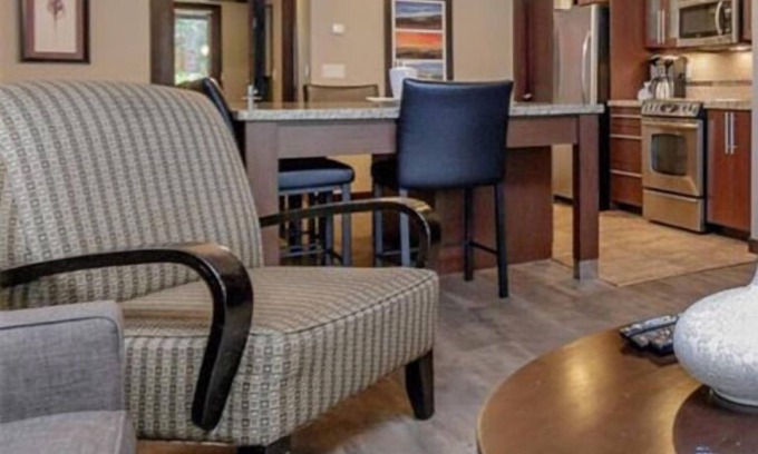Regional District of Nanaimo Condo | Stylish Family Condo Next to Resort Hot Tub! *Discount for 3+ Nights*