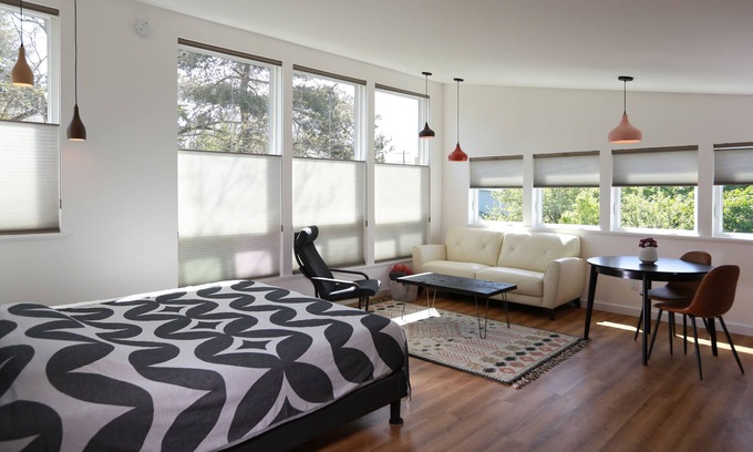 Mount Baker Apartment | Stylish modern dadu apartment in residential Seattle near everything