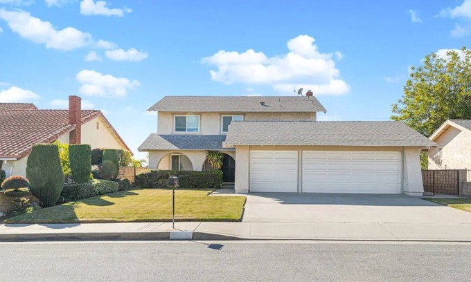 Montebello House | Stylish|Peaceful Hillside Home|Gameroom|LOSANGELES