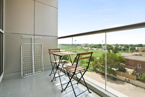 Dubai Sports City Apartment | Stylish Sports City Studio Golf View Poolgym