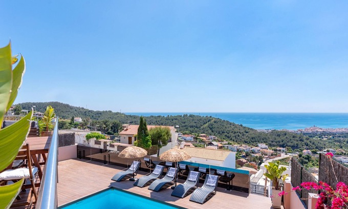 Quint Mar Villa | Stylish Villa Havana with Sea Views and Private Pool