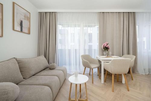 Stare Miasto Apartment | Stylowe Studio we Wrocławiu dla 4 Osób by Noclegi Renters