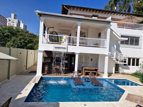 Perdizes House | Suíte privativa em lindo casarão