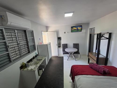 Goiania Villa | Suíte1 Privativa Climatizada Mobiliada com Garagem e Wi-Fi