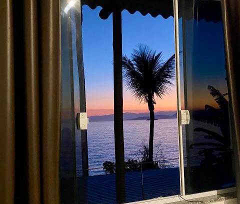 Ponta Leste House | SUÍTES BEIRA-MAR Angra