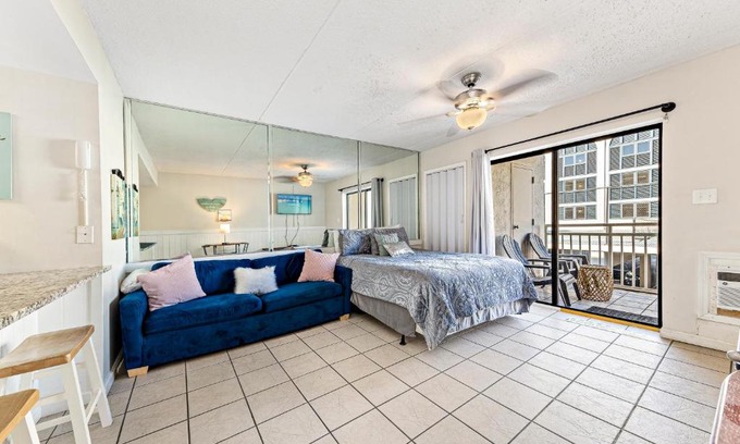 Orange Beach Apartment | Sugar Beach 108