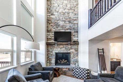 Powder Mountain House | Sugar Pine a Ski In and Ski Out Property