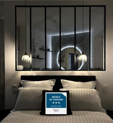 Roanne Apartment | Suite Arum classée 3 étoiles avec balnéo