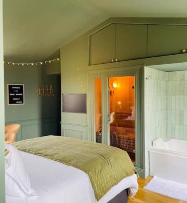 Bernieres-sur-Mer Apartment | Suite bord de mer - Balnéo et sauna