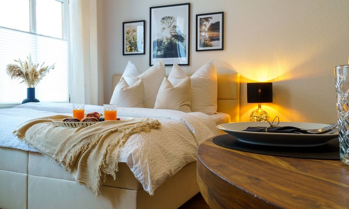 Schwerin Apartment | Suite for 4 with terrace in the heart of the city center