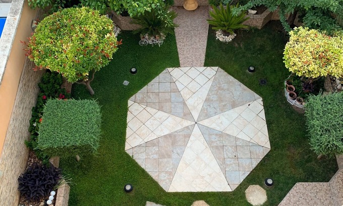 Daimiel Apartment | Suite Lujoso con Chimenea Patio y Garage Privado