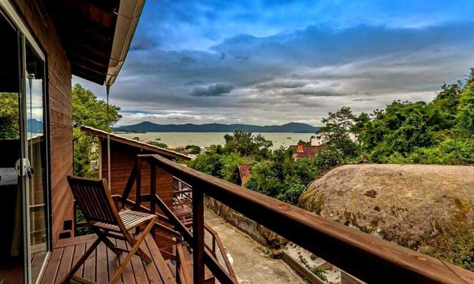 Jurere Apartment | Suite with incredible views in Jurerê