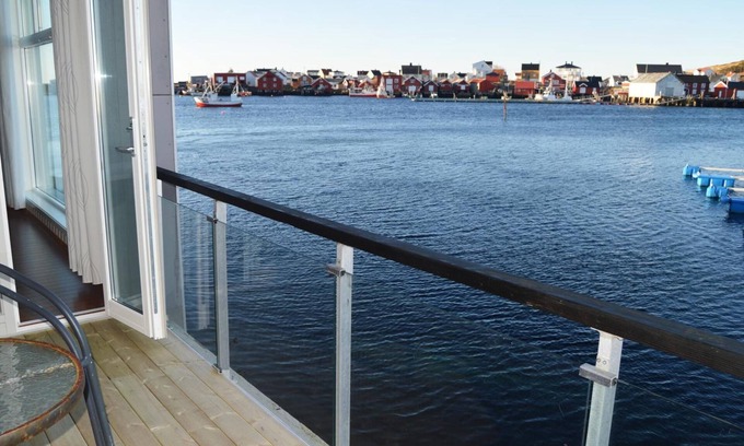 Bogoyvaer Hotel | Sula Rorbuer og Havhotell