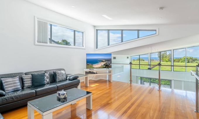 Kiama House | Summer Breeze - Large Family Home