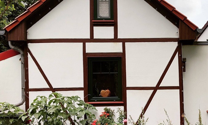 Fredersdorf House | Summer house Ella - cozy half-timbered house with garden, barbecue, table tennis