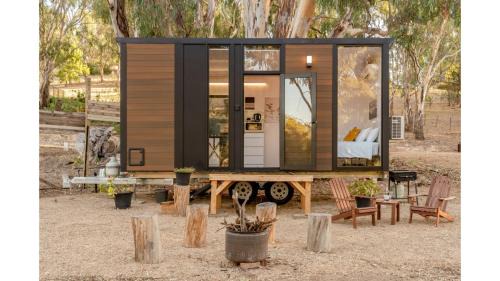 Howes Creek House | Summer Lea 1 by Tiny Away