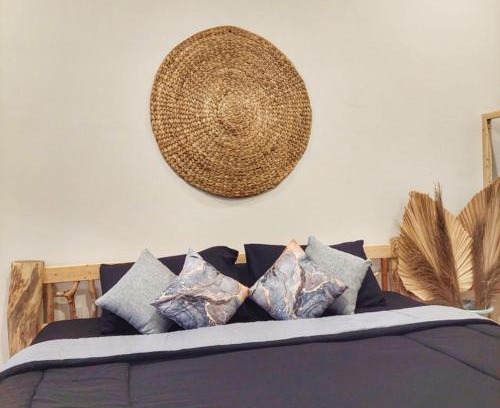 Watukarung House | Summerfield Homestay and Cafe