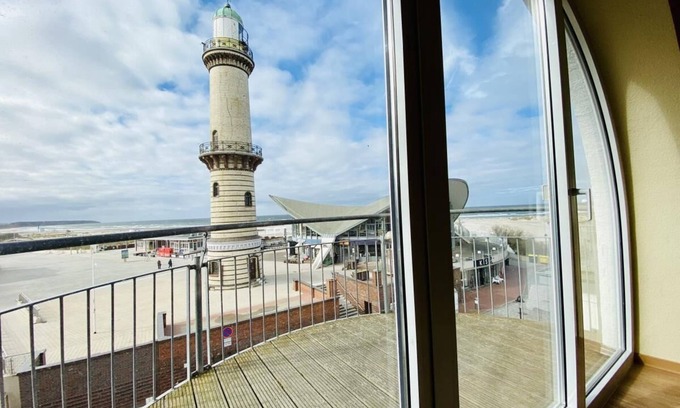 Warnemuende Apartment | Sun deck on the beach